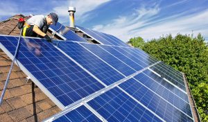 Service d'installation de photovoltaïque et tuiles photovoltaïques à Les Adrets-de-l'Esterel